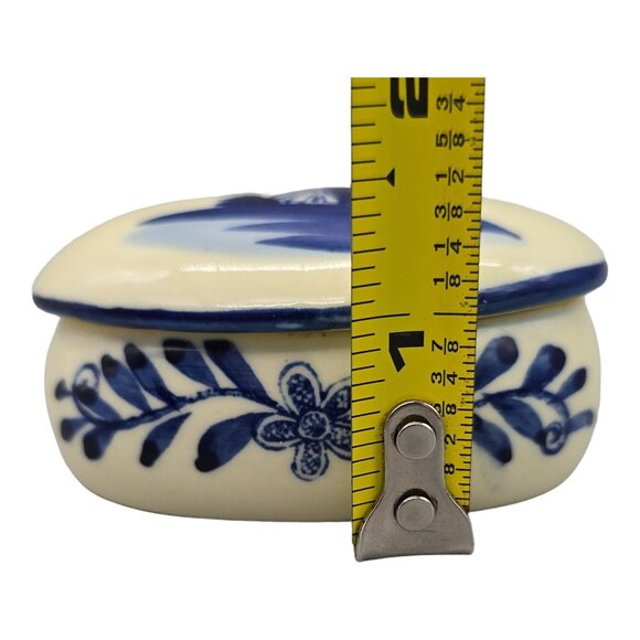 Hand-Painted Delft Blue & White Ceramic Trinket Box with Windmill Design - Picture 10 of 10